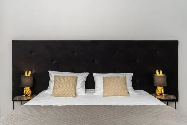 Deluxe Two-Bedroom Suite | King-size beds | A/C