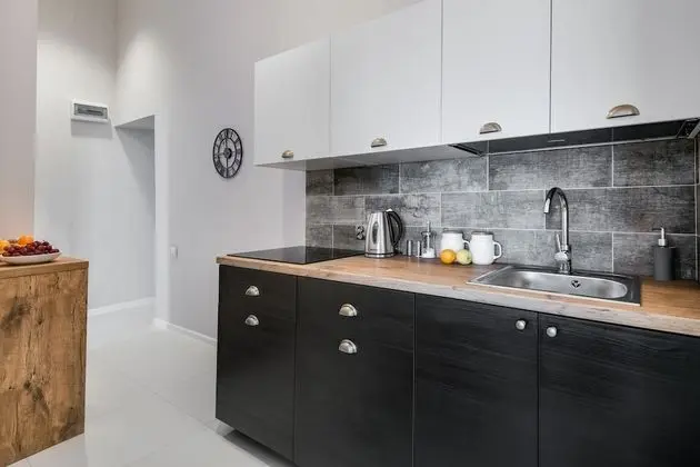 Deluxe Two-Bedroom Suite | King-size beds | A/C
