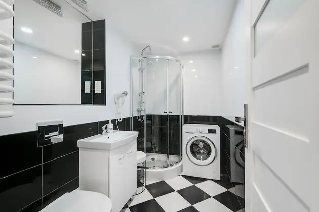 Deluxe Two-Bedroom Suite | King-size beds | A/C
