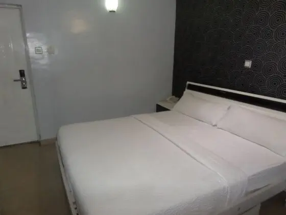 Stüdyo, Sigara İçilmez