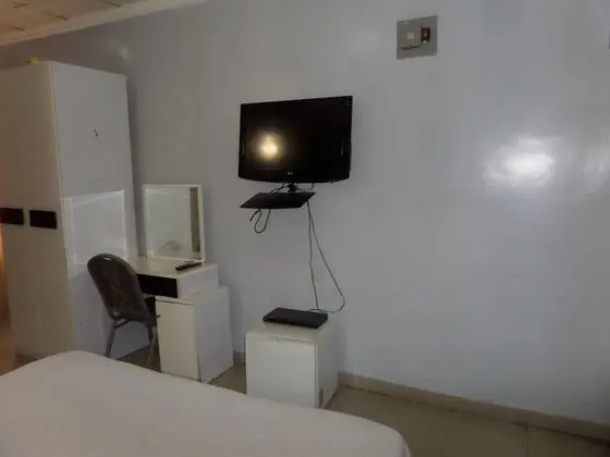 Stüdyo, Sigara İçilmez