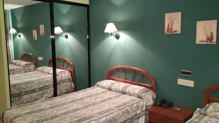 Tek Büyük veya İki Ayrı Yataklı Oda