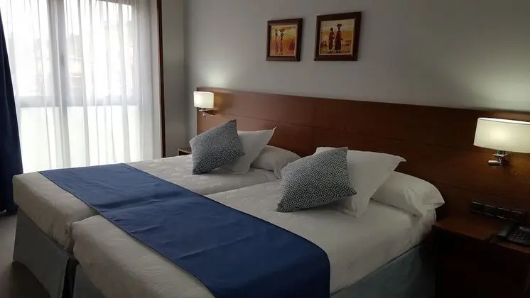 Tek Büyük veya İki Ayrı Yataklı Oda