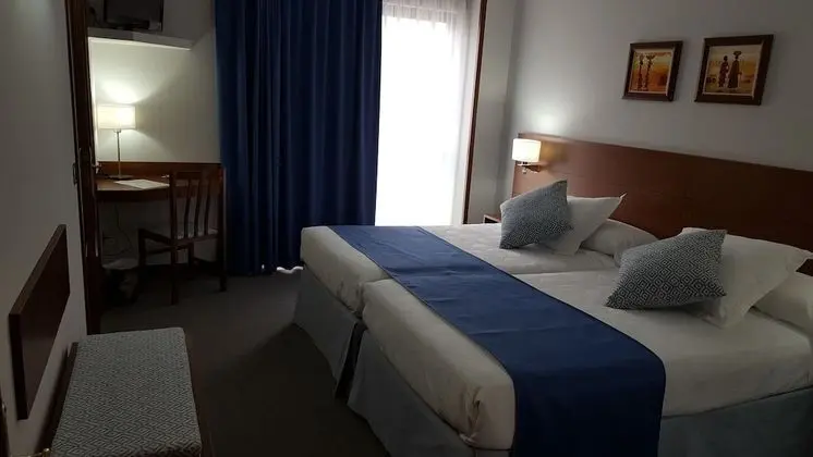 Tek Büyük veya İki Ayrı Yataklı Oda