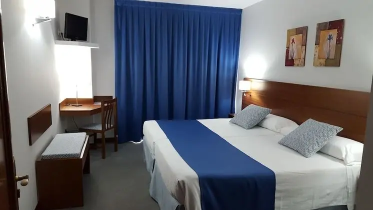 Tek Büyük veya İki Ayrı Yataklı Oda