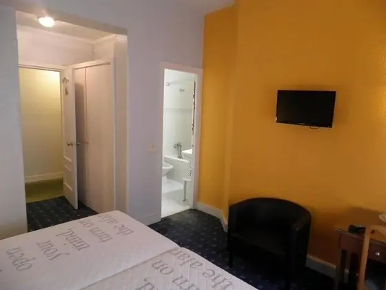 Tek Büyük Yataklı Oda