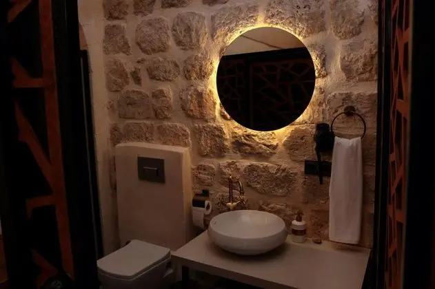 Çift Kişilik,    