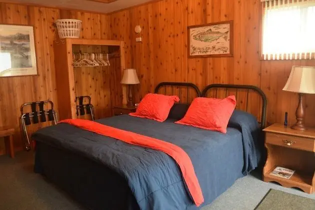 Basic Tek Büyük Yataklı Oda