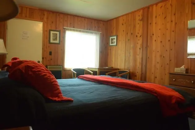 Basic Tek Büyük Yataklı Oda