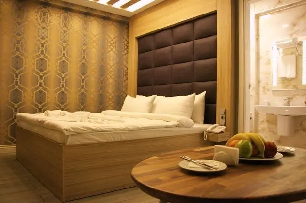 Deluxe Tek Büyük Yataklı Oda, Sigara İçilebilir