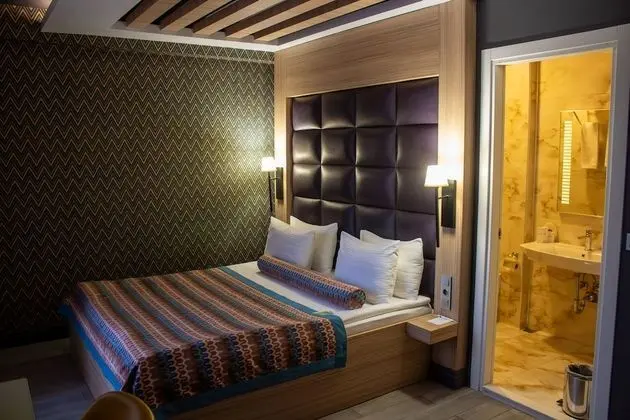 Deluxe Tek Büyük Yataklı Oda, Sigara İçilebilir