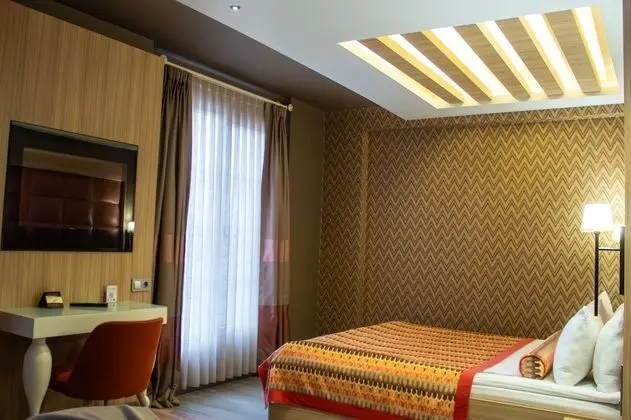 Deluxe Tek Büyük Yataklı Oda, Sigara İçilebilir