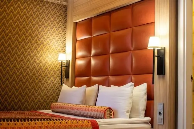 Deluxe Tek Büyük Yataklı Oda, Sigara İçilebilir