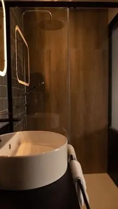 Superior Tek Büyük veya İki Ayrı Yataklı Oda