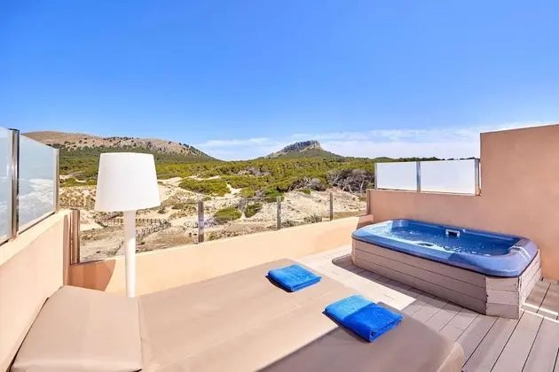 One Bedroom Penthouse Suite