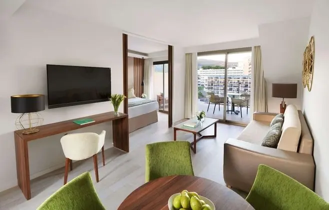 Süit (Penthouse Zafiro, 2 Adults+2 Children)
