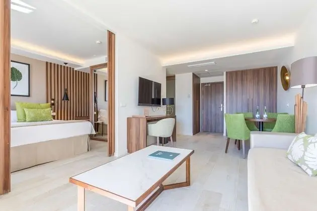 Süit (Penthouse Zafiro, 2 Adults+2 Children)