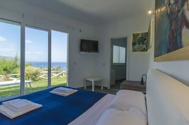 Panoramic Apartment, 1 Bedroom, Sea View, Garden Area with Hydromassage (Private entrance)