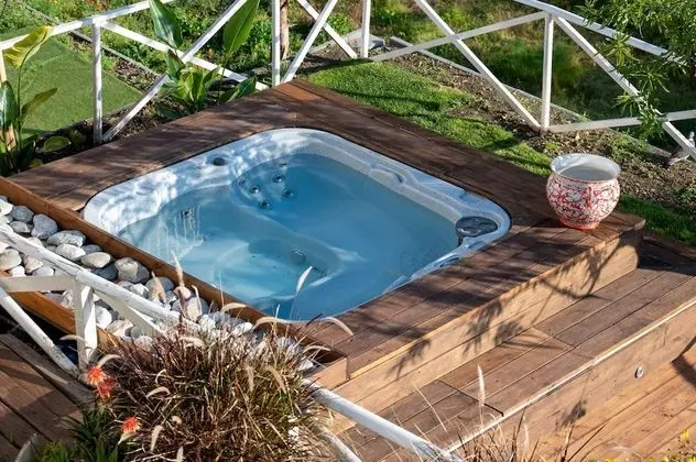 Panoramic Apartment, 1 Bedroom, Sea View, Garden Area with Hydromassage (Private entrance)