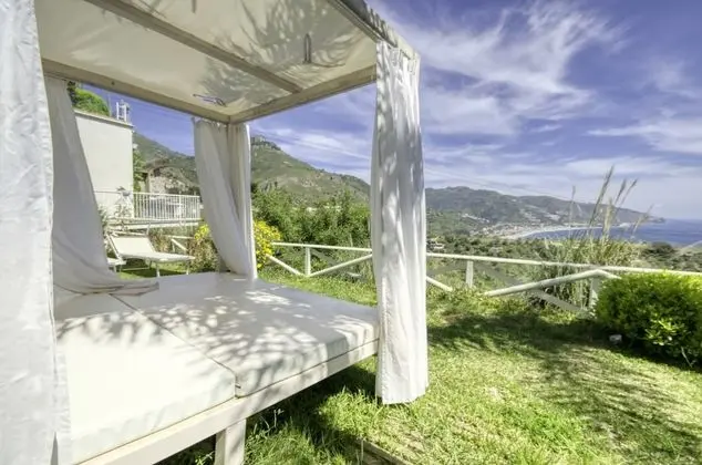 Panoramic Apartment, 1 Bedroom, Sea View, Garden Area with Hydromassage (Private entrance)