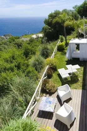 Panoramic Apartment, 1 Bedroom, Sea View, Garden Area with Hydromassage (Private entrance)