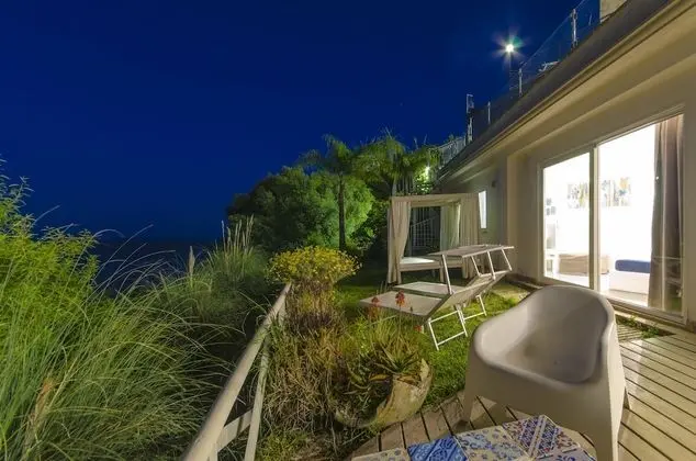 Panoramic Apartment, 1 Bedroom, Sea View, Garden Area with Hydromassage (Private entrance)