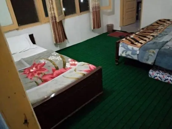 Standard Üç Kişilik Oda