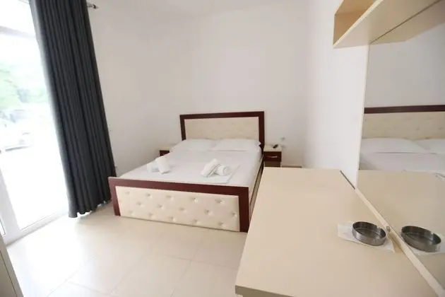 Economy Tek Büyük Yataklı Oda