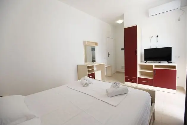 Economy Tek Büyük Yataklı Oda