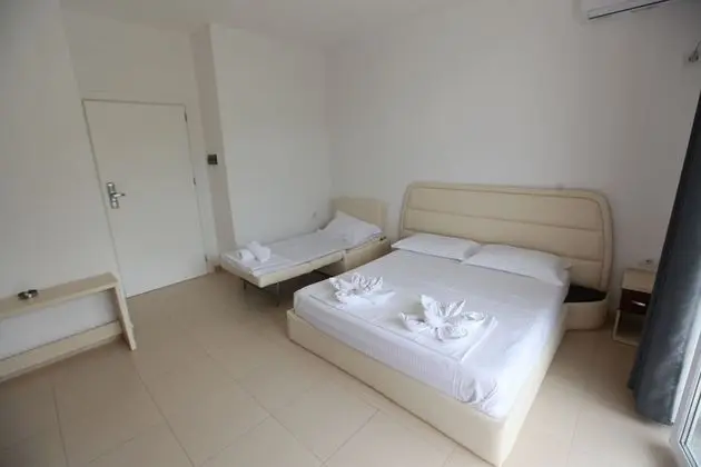 Üç Kişilik Oda, Balkon