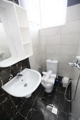 Üç Kişilik Oda, Balkon