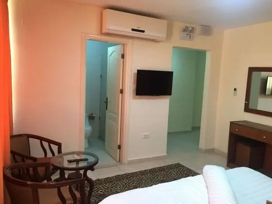 Tek Büyük Yataklı Oda, 1 Çift Kişilik Yatak
