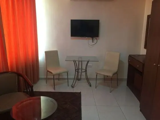 Tek Büyük Yataklı Oda, 1 Çift Kişilik Yatak