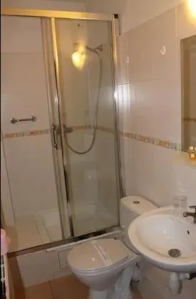 İki Ayrı Yataklı Oda (+1)