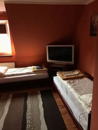 Üç Kişilik Oda