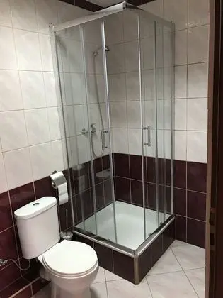 Üç Kişilik Oda