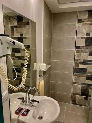 Standard Tek Büyük Yataklı Oda, 1 Yatak Odası, Havuz Manzaralı