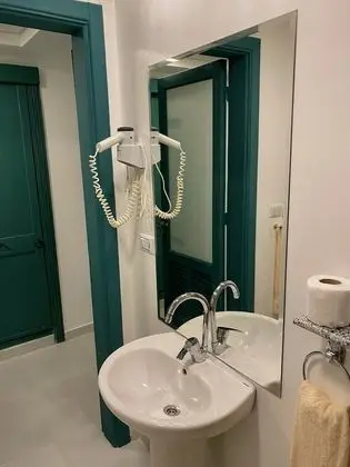 Standard Tek Büyük Yataklı Oda, 1 Yatak Odası, Havuz Manzaralı