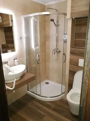 Comfort Tek Büyük Yataklı Oda