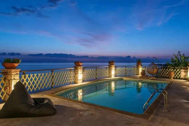 Villa, 2 Yatak Odası, Kişiye Özel Havuzlu