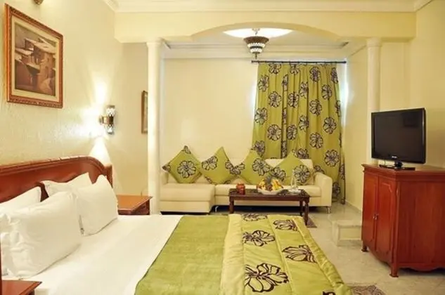 Luxury Tek Kişilik Oda, 1 Tek Kişilik Yatak, Balkon, Bahçe Manzaralı