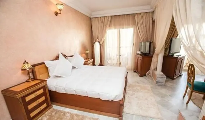 Luxury Tek Kişilik Oda, 1 Tek Kişilik Yatak, Balkon, Bahçe Manzaralı