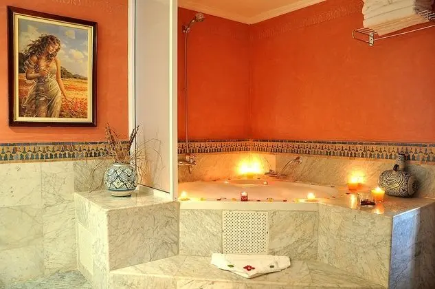 Luxury Tek Kişilik Oda, 1 Tek Kişilik Yatak, Balkon, Bahçe Manzaralı