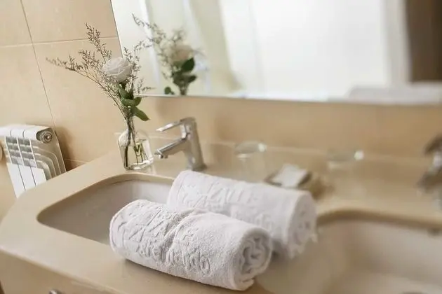 Tek Büyük veya İki Ayrı Yataklı Oda