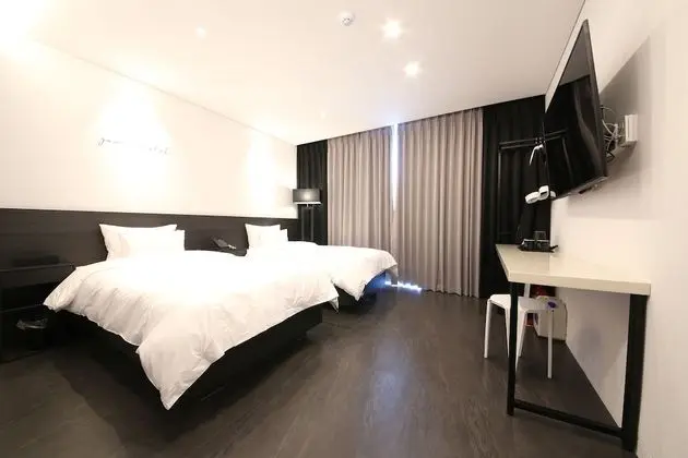 Deluxe İki Ayrı Yataklı Oda