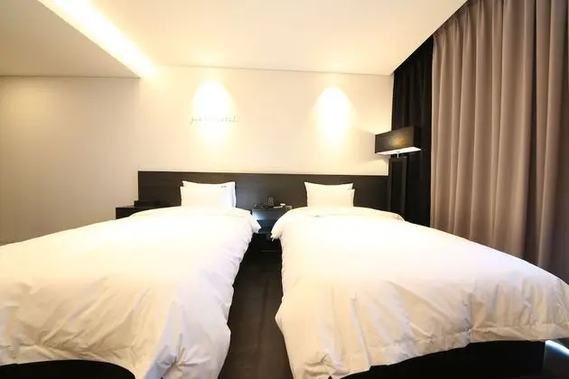 Deluxe İki Ayrı Yataklı Oda