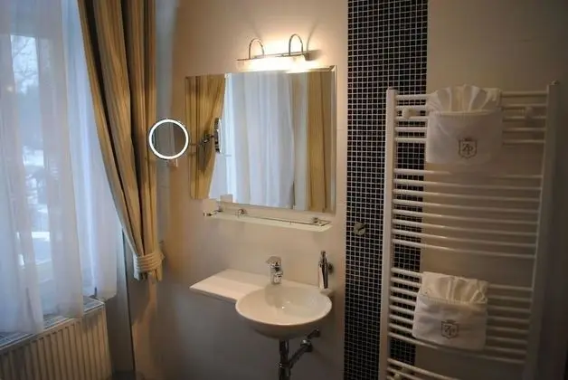 Comfort Tek Büyük veya İki Ayrı Yataklı Oda