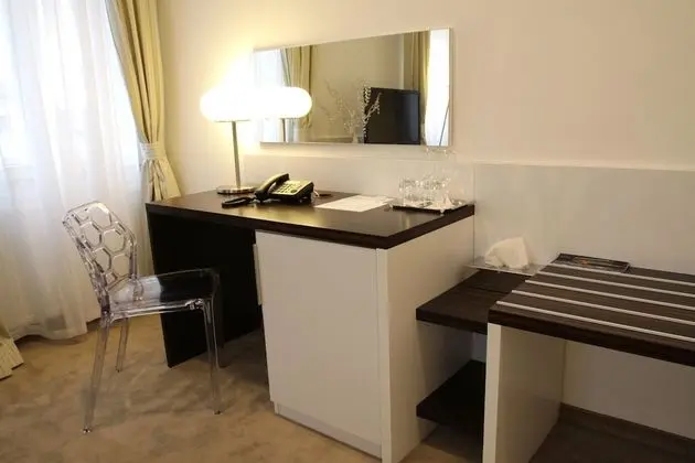 Deluxe Tek Büyük veya İki Ayrı Yataklı Oda