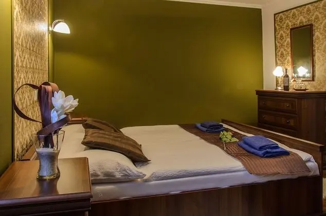 Design Tek Büyük veya İki Ayrı Yataklı Oda