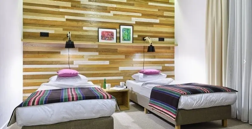 Tek Büyük veya İki Ayrı Yataklı Oda (Podzamcze)